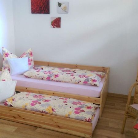 Martina`s Gästezimmer Erfurt Esterno foto